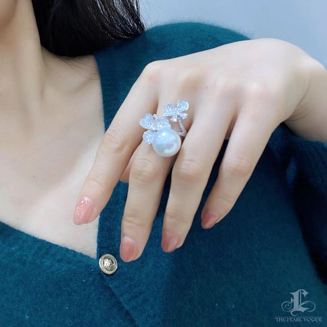 Uncut 【Vine Symphony】Floral Vine Aurora South Sea Pearl Diamond Cocktail Ring For Sale