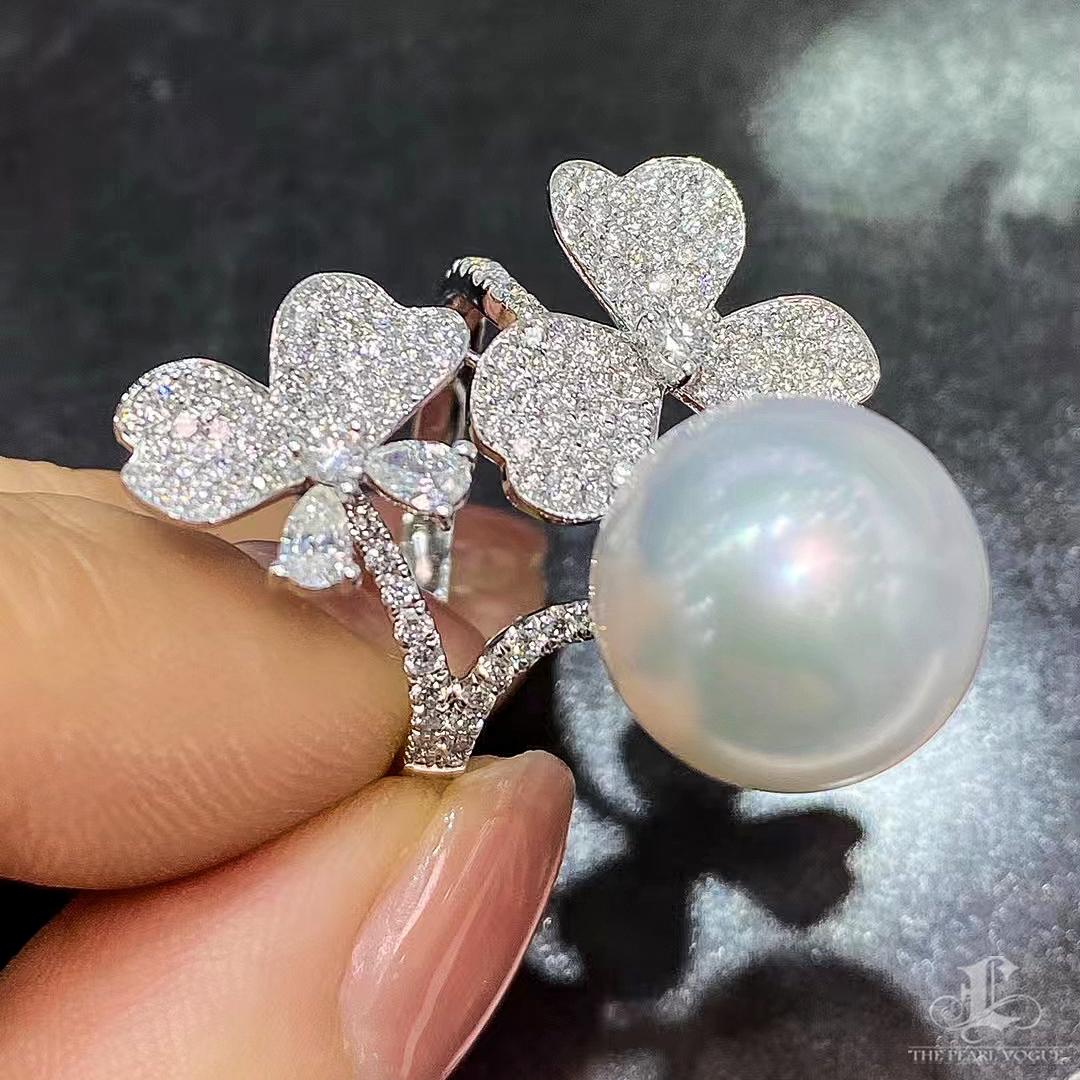 【Vine Symphony】Floral Vine Aurora South Sea Pearl Diamond Cocktail Ring For Sale 2
