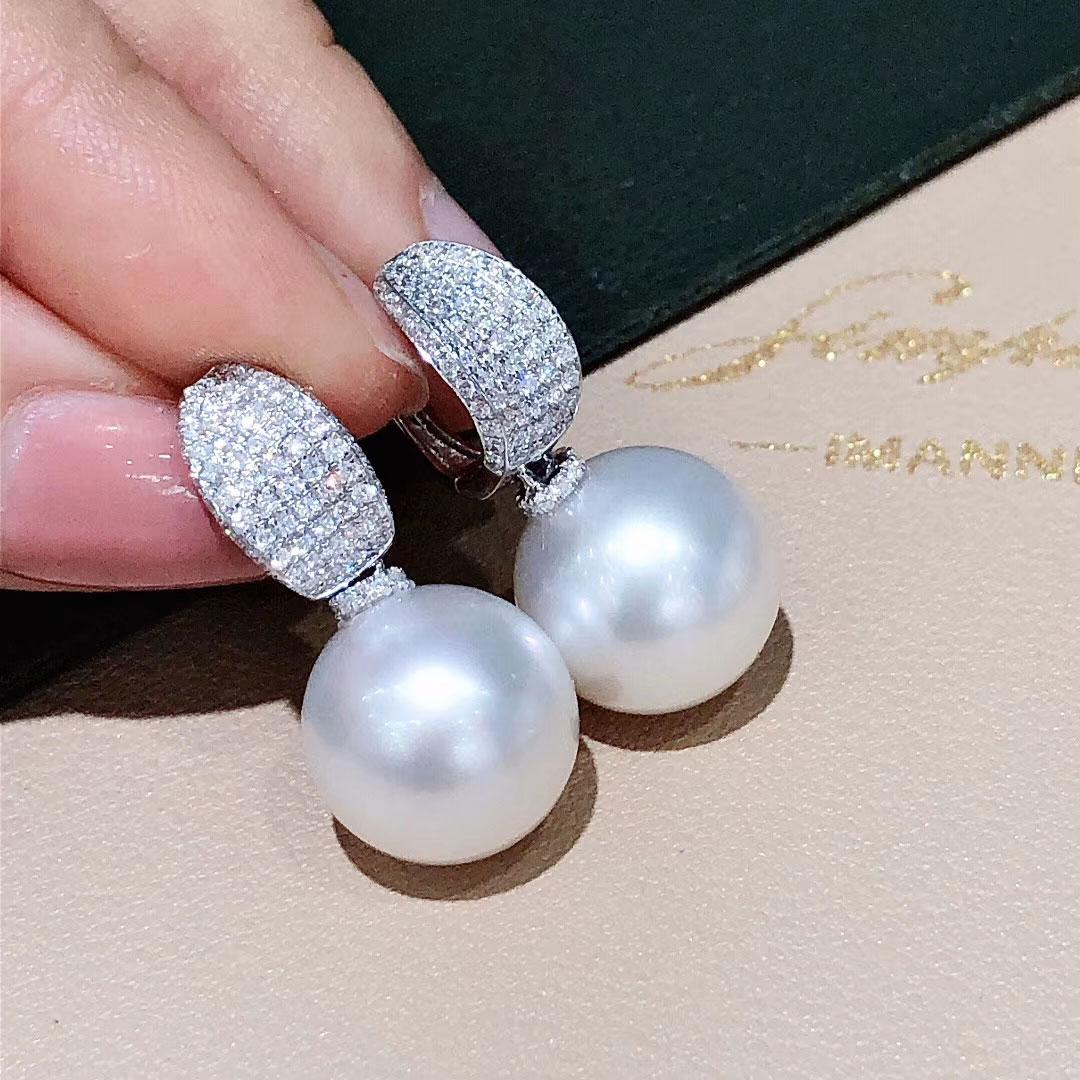 【Crown Radiance】Aurora Radiance 14mm South Sea Pearl & Diamond Pavé Earrings For Sale 1