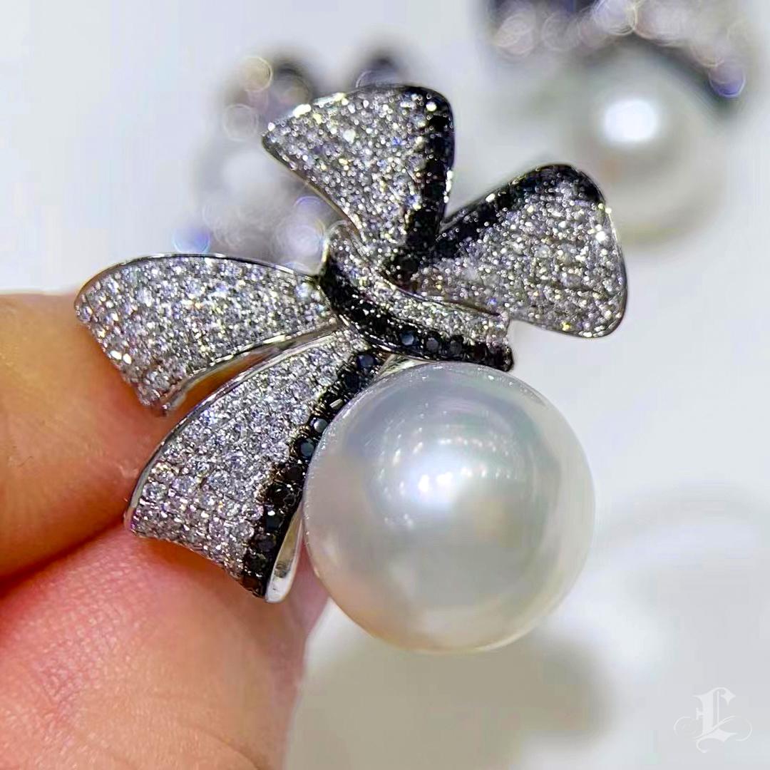 【Crown Radiance】Ribbon Bloom Aurora South Sea Pearl Diamond Cocktail Ring For Sale 1