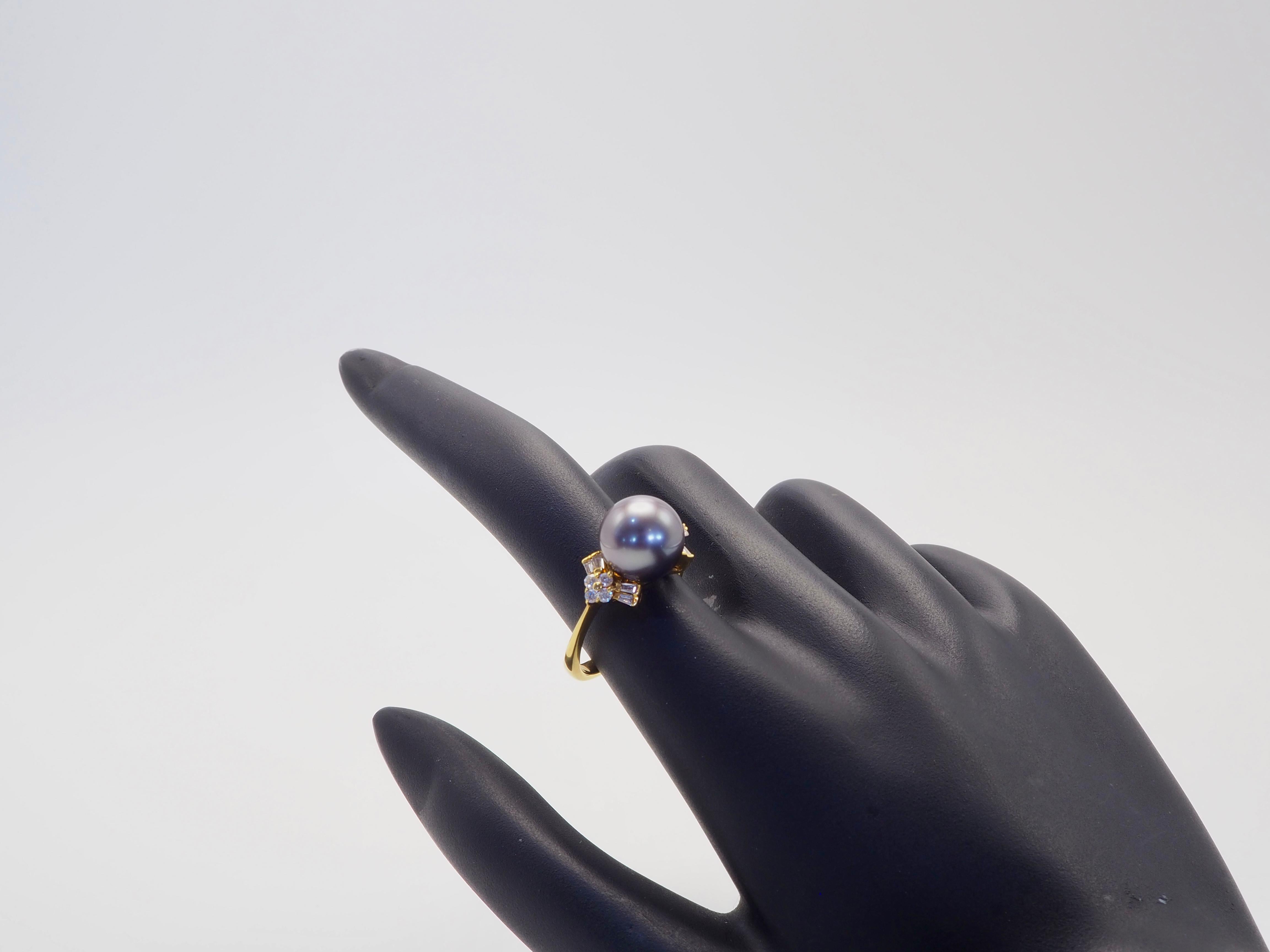 Anello da cocktail in oro 18 carati con perle di Tahiti da 10 mm e diamanti da 0,25 carati in vendita 1