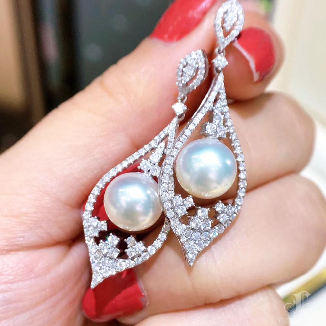 Women's 【Crown Radiance】Aurora Teardrop South Sea Pearl Diamond Gala Earrings For Sale