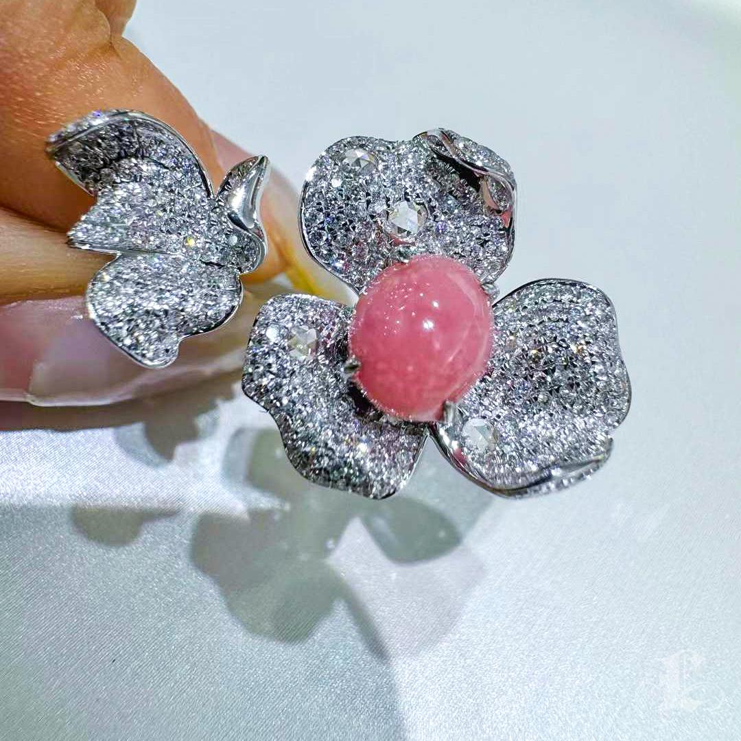 Women's 【Conchéa】Eternal Bloom Conch Pearl & Diamond Flower Ring — 2.35ct For Sale