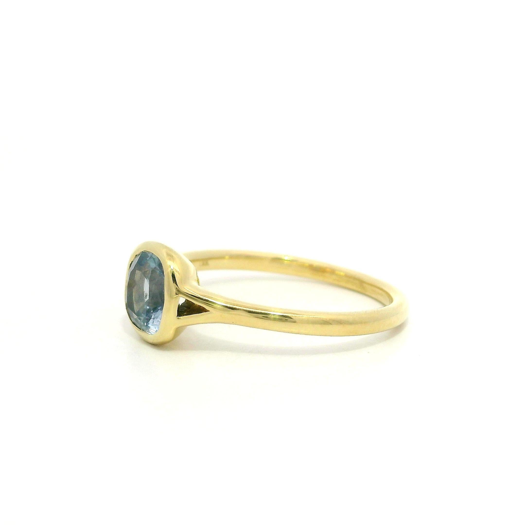 18k Gold 1,13ct keine Hitze Ceylon Kissen Schritt Schliff Saphir Lünette Solitär Ring im Angebot 5