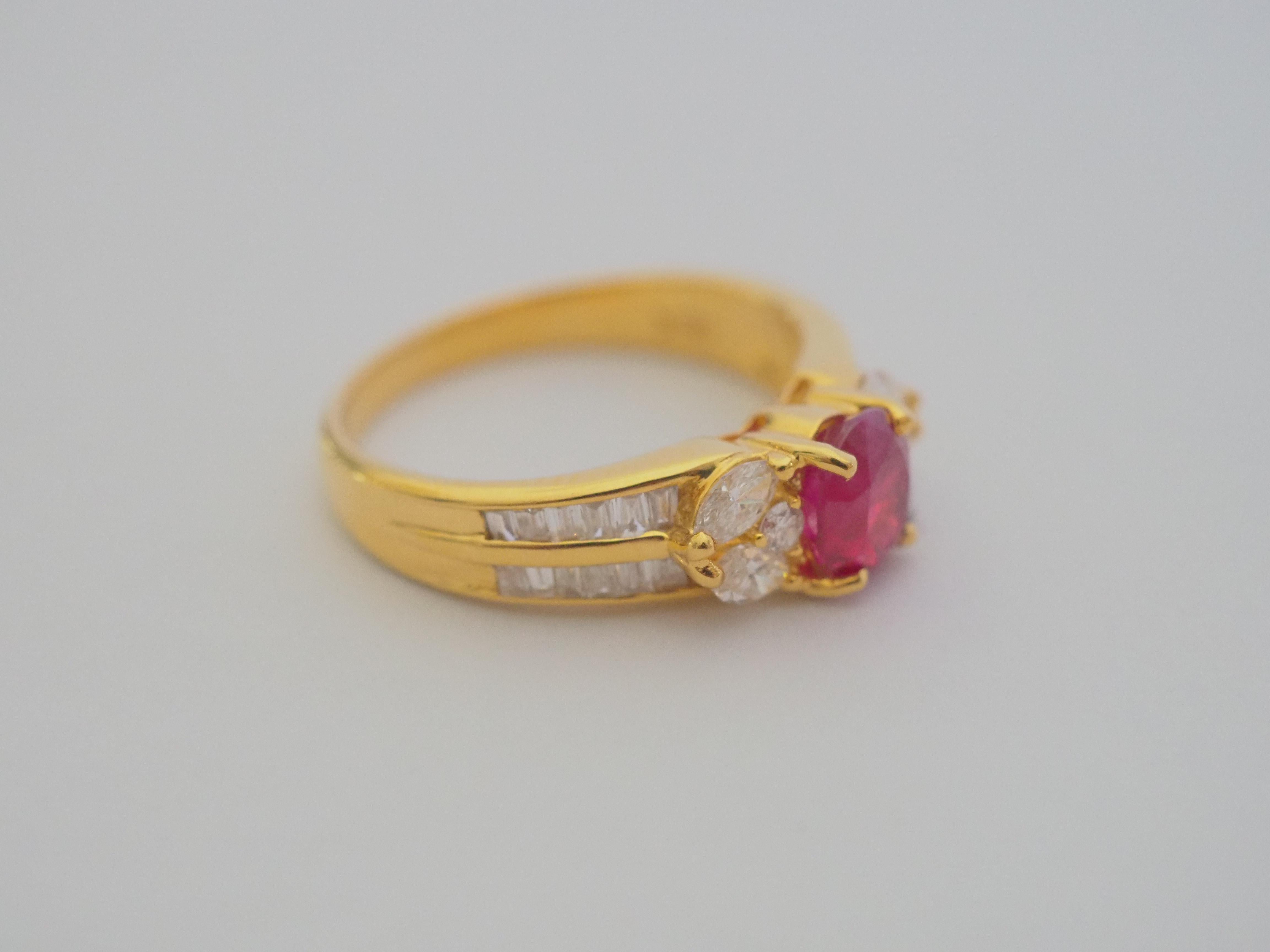 Women's 18K Gold 1.14ct Burma Ruby &0.58ct Assorted Diamonds Cocktail Ring For Sale
