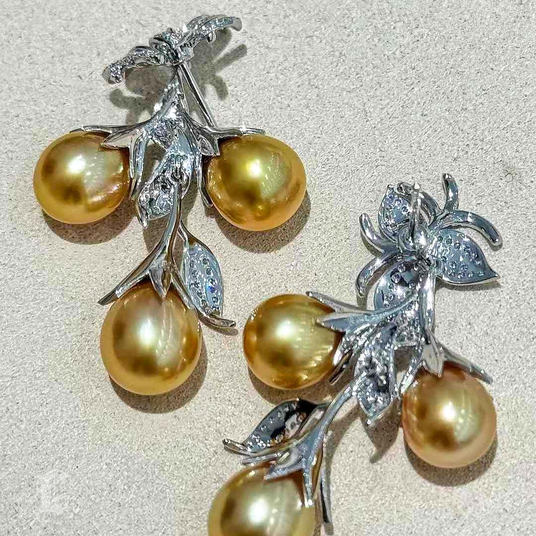 【Vine Symphony】Golden Vine Aurora South Sea Pearl & Diamond Earrings For Sale 1