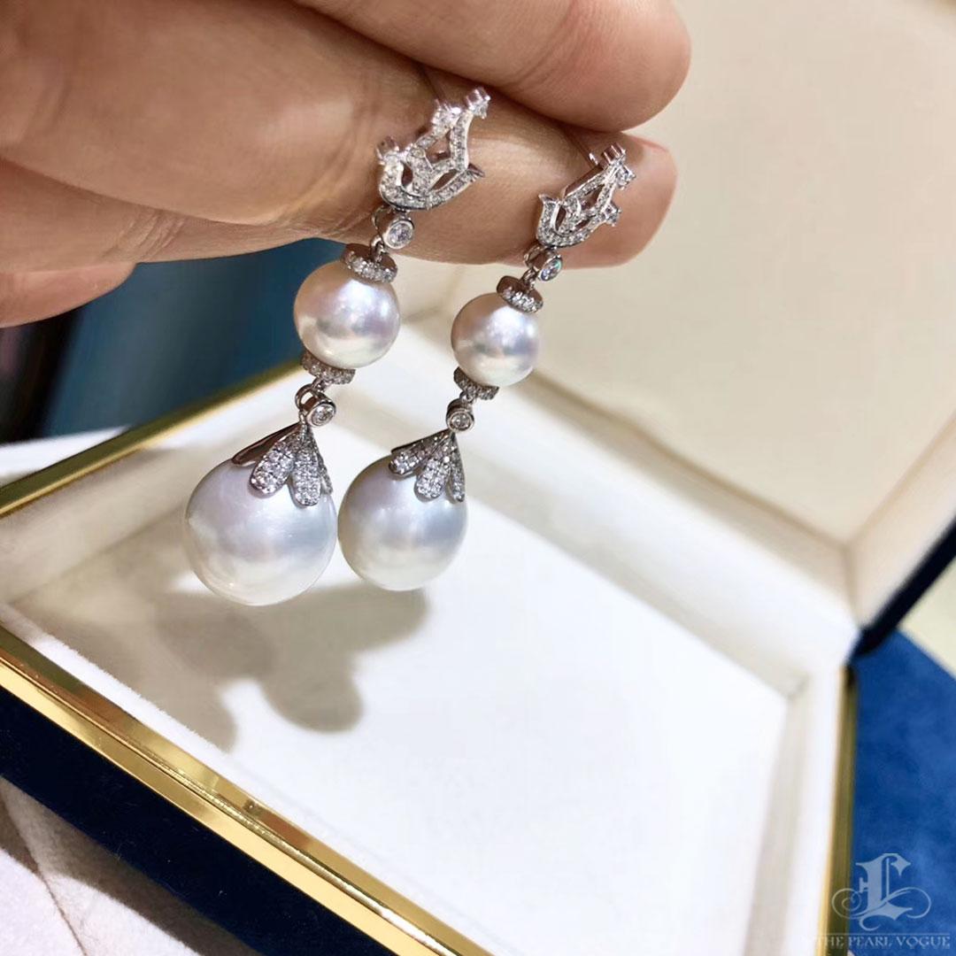 【Crown Radiance】Aurora Empress Flame Diamond South Sea & Akoya Pearl Earrings In New Condition For Sale In New York, NY