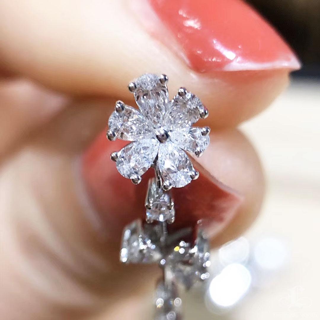 【Vine Symphony】Fleurline Grace Aurora South Sea Pearl Diamond Drop Earrings For Sale 1