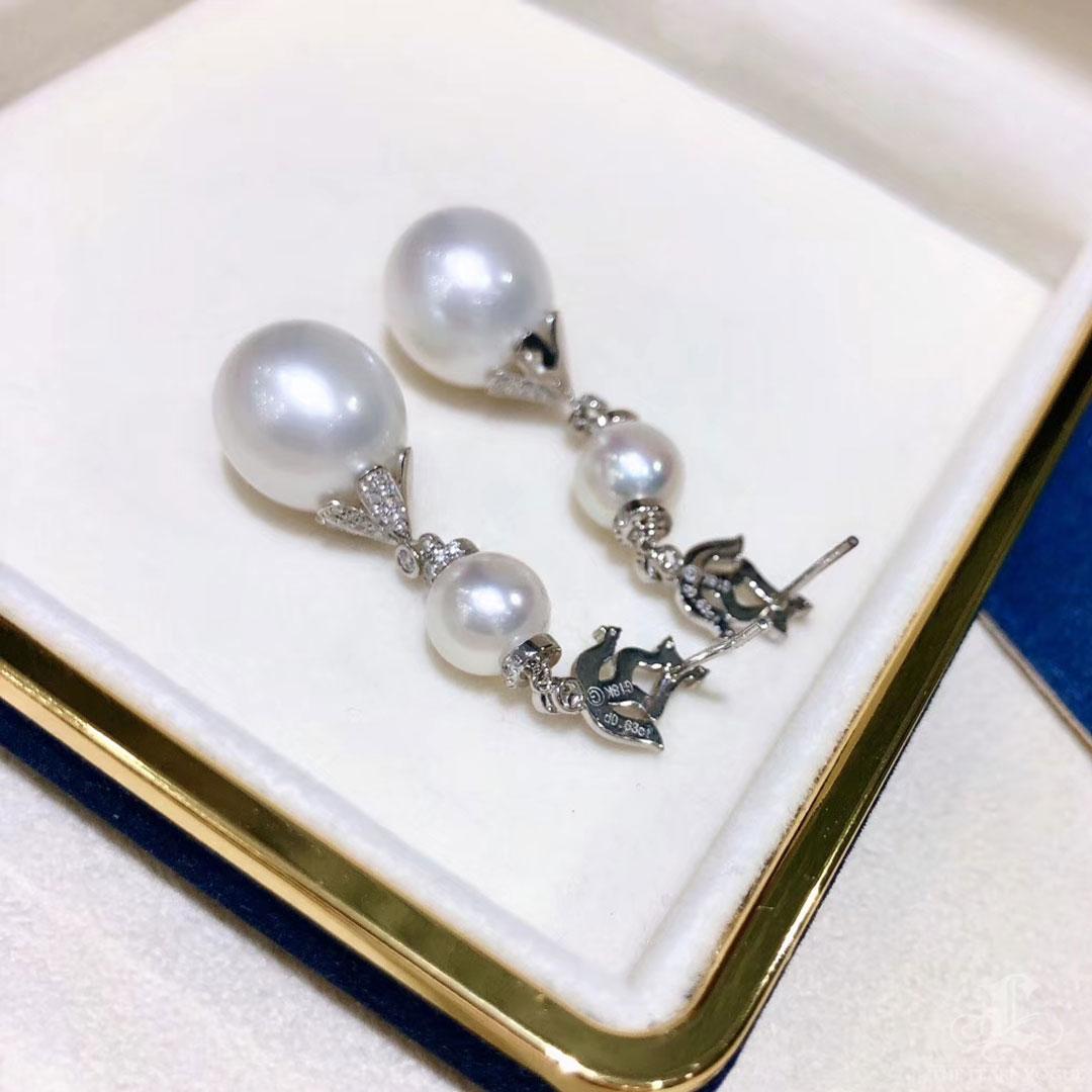 【Crown Radiance】Aurora Empress Flame Diamond South Sea & Akoya Pearl Earrings For Sale 2