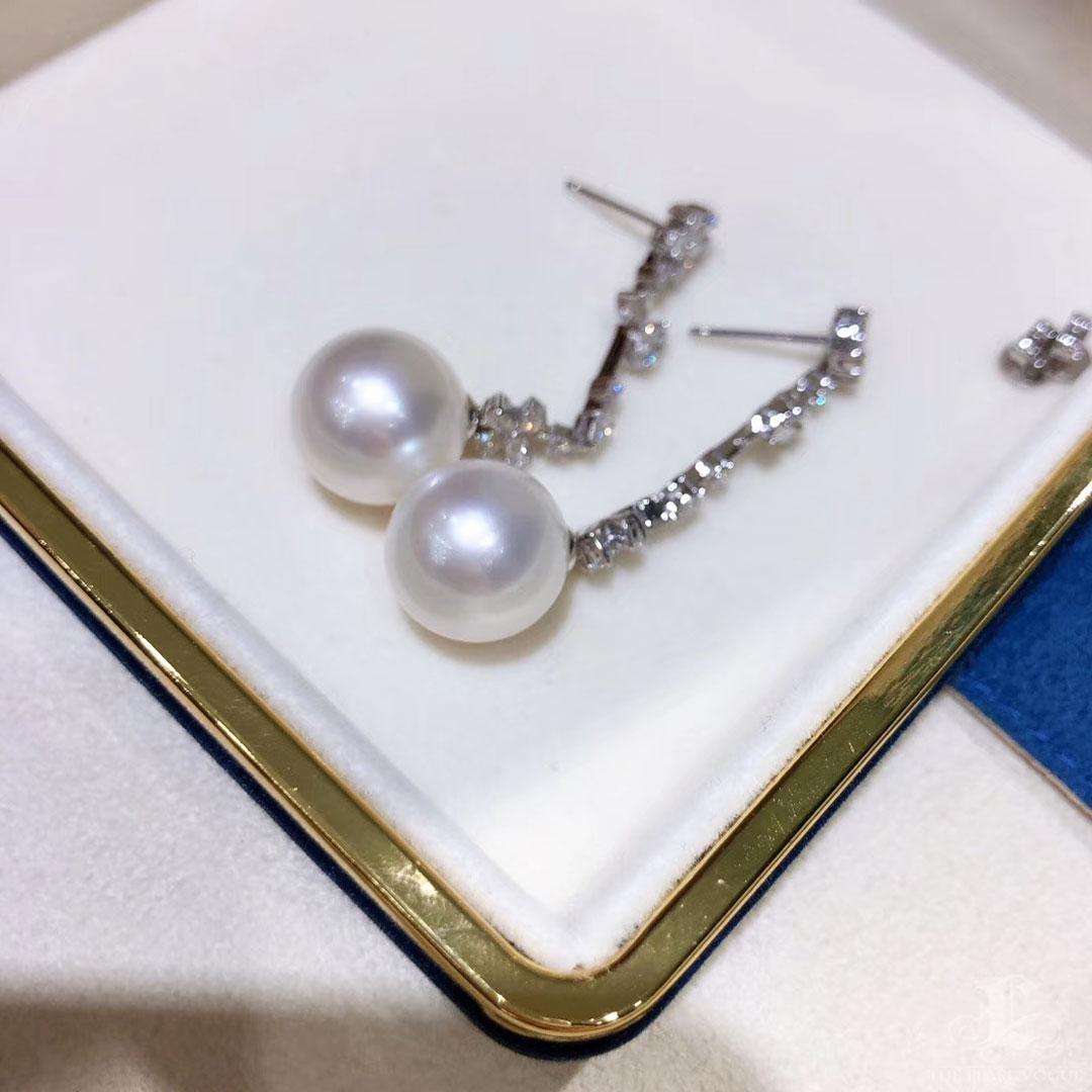 【Vine Symphony】Fleurline Grace Aurora South Sea Pearl Diamond Drop Earrings For Sale 3