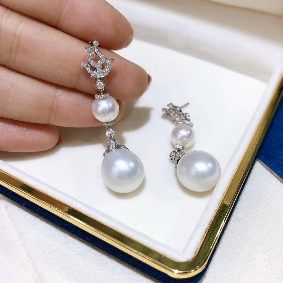 【Crown Radiance】Aurora Empress Flame Diamond South Sea & Akoya Pearl Earrings For Sale 4