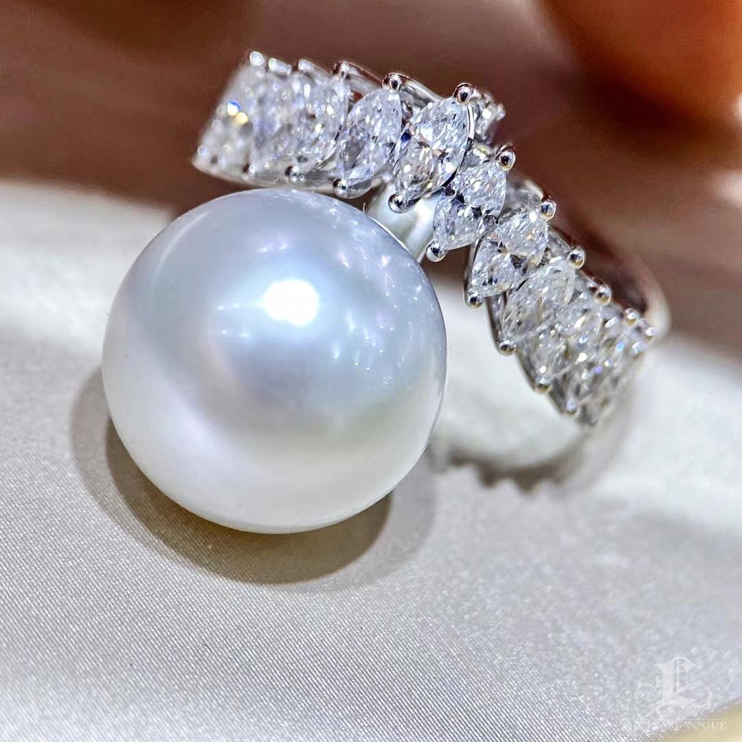 Women's 【Crown Radiance】Convertible South Sea Pearl & Marquise Diamond Statement Ring For Sale