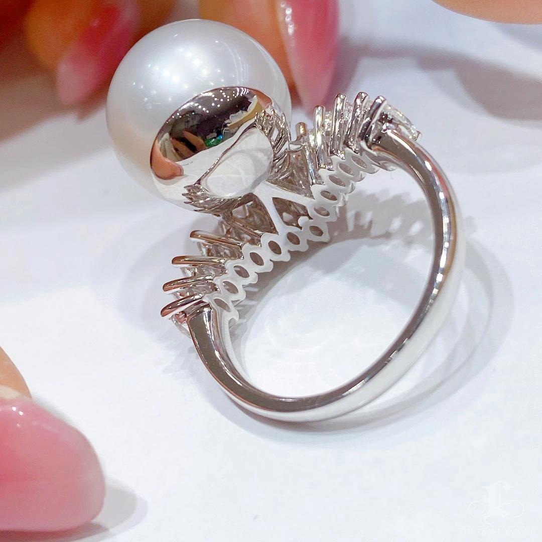 【Crown Radiance】Convertible South Sea Pearl & Marquise Diamond Statement Ring For Sale 3