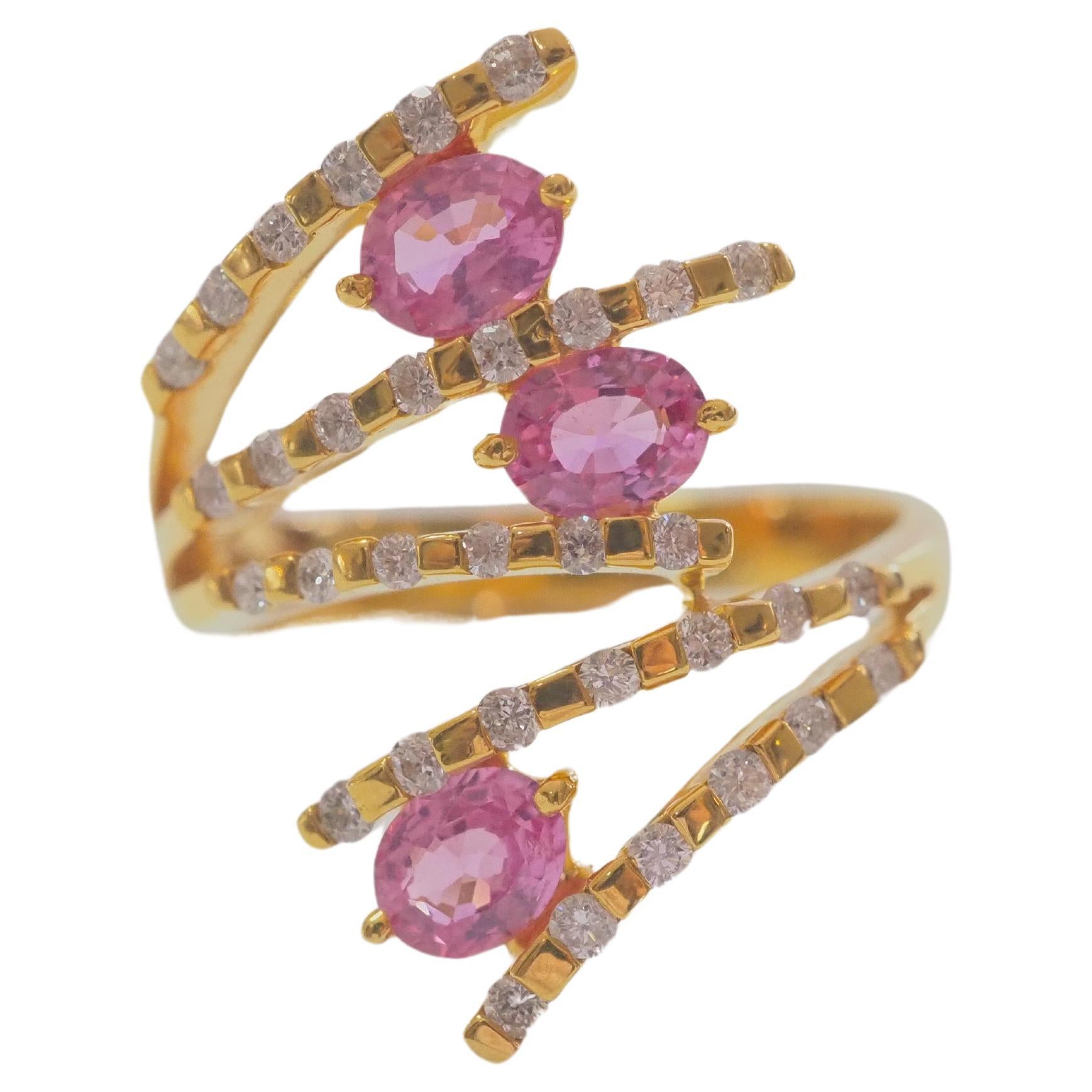 18K Gold 1.19ct Pink Sapphire & 0.43ct Diamond Flower Cluster Ring For Sale