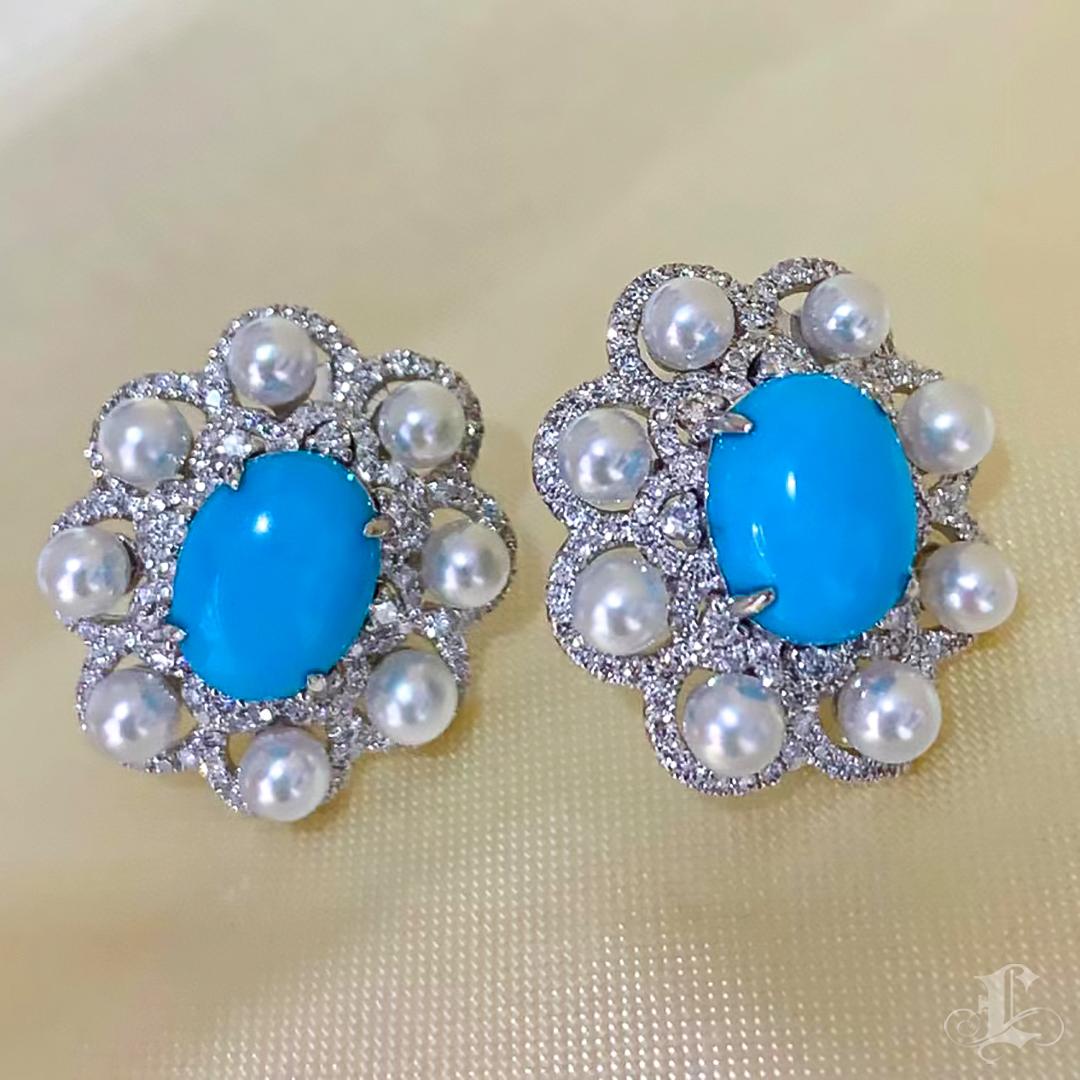 【Caelmare】Lustre Bloom Turquoise & Akoya Earrings In New Condition For Sale In New York, NY
