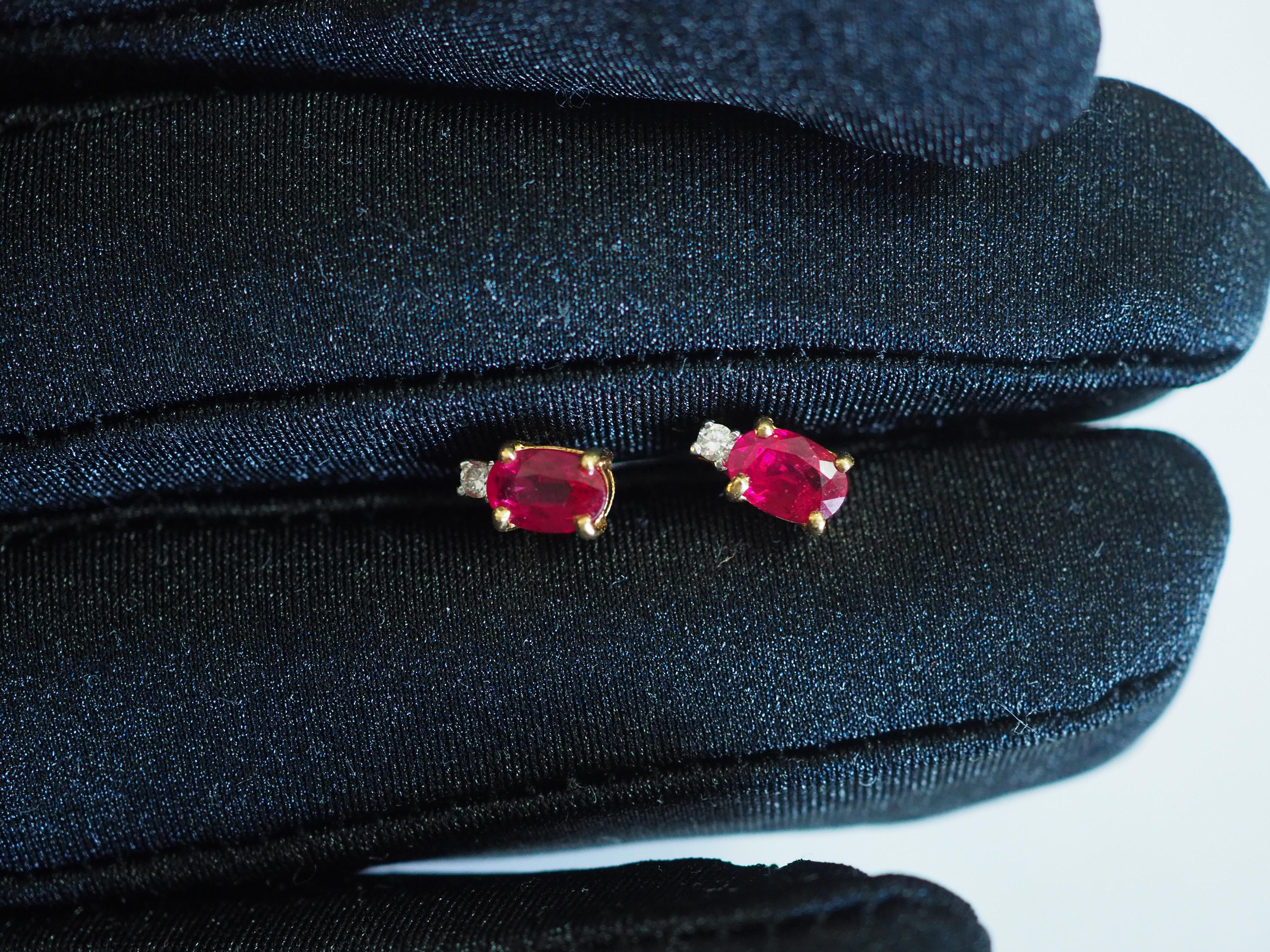 No Reserve-18k Gold 1.20ct Pigeon's Blood Ruby & 0.06ct Diamond Stud Earrings In New Condition In เกาะสมุย, TH