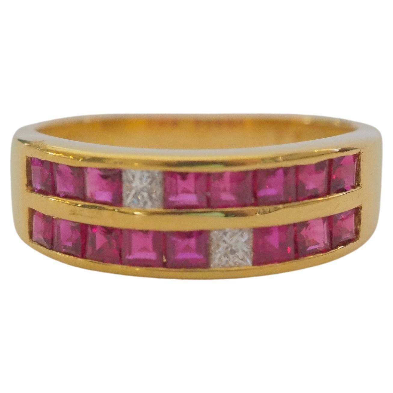 18K Gold 1.20ct Square Cut Ruby & 0.12ct Princess Diamond Two Row Band Ring For Sale