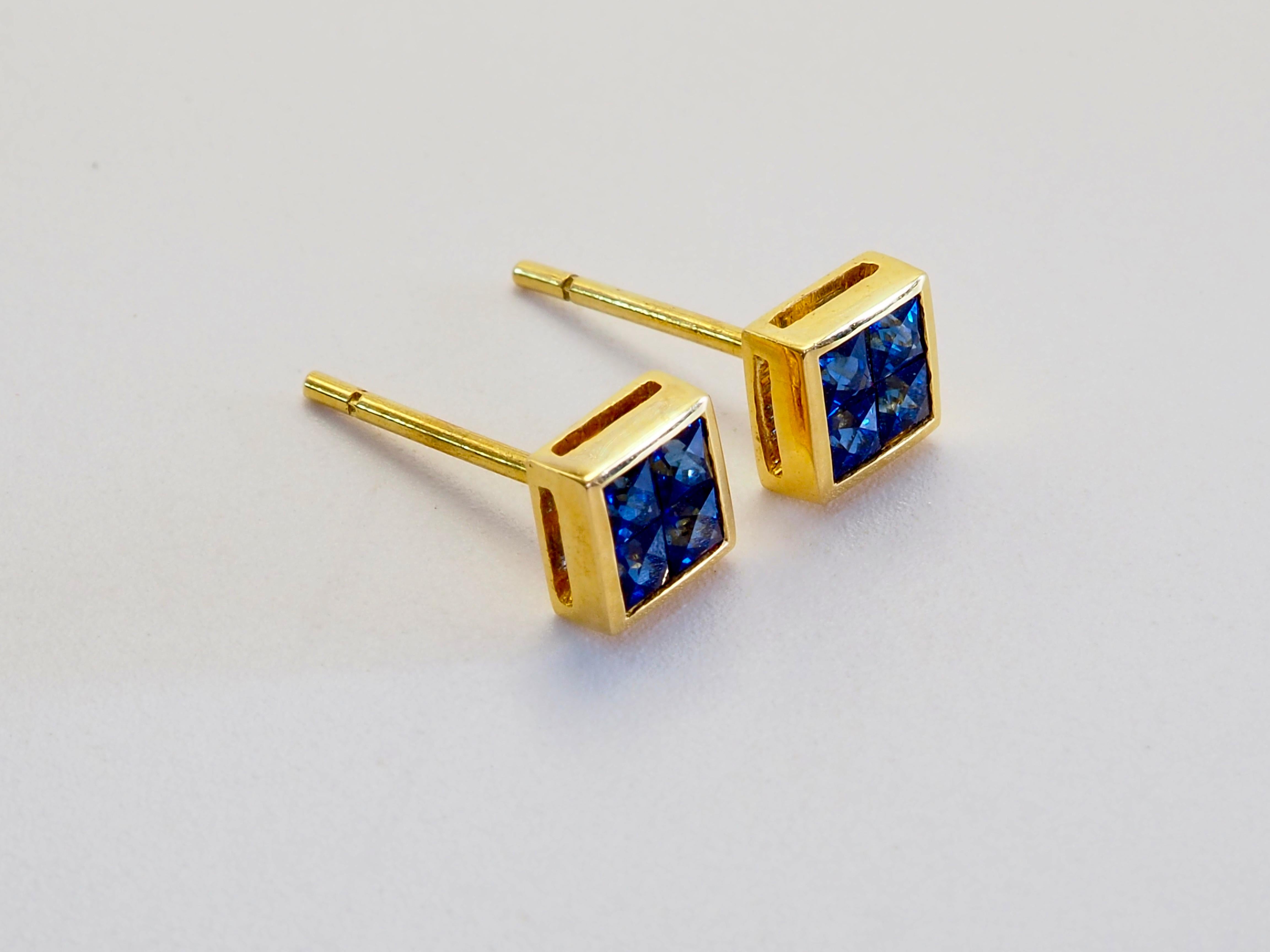 Art Deco 18K Gold 1.20ct Squared Blue Sapphires Stud Earrings For Sale