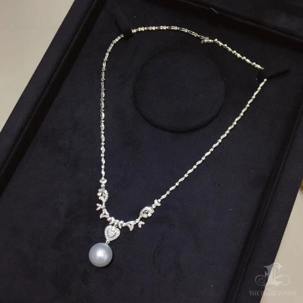【Crown Radiance】Royal Garland Aurora South Sea Pearl Diamond Pendant Necklace en vente 5