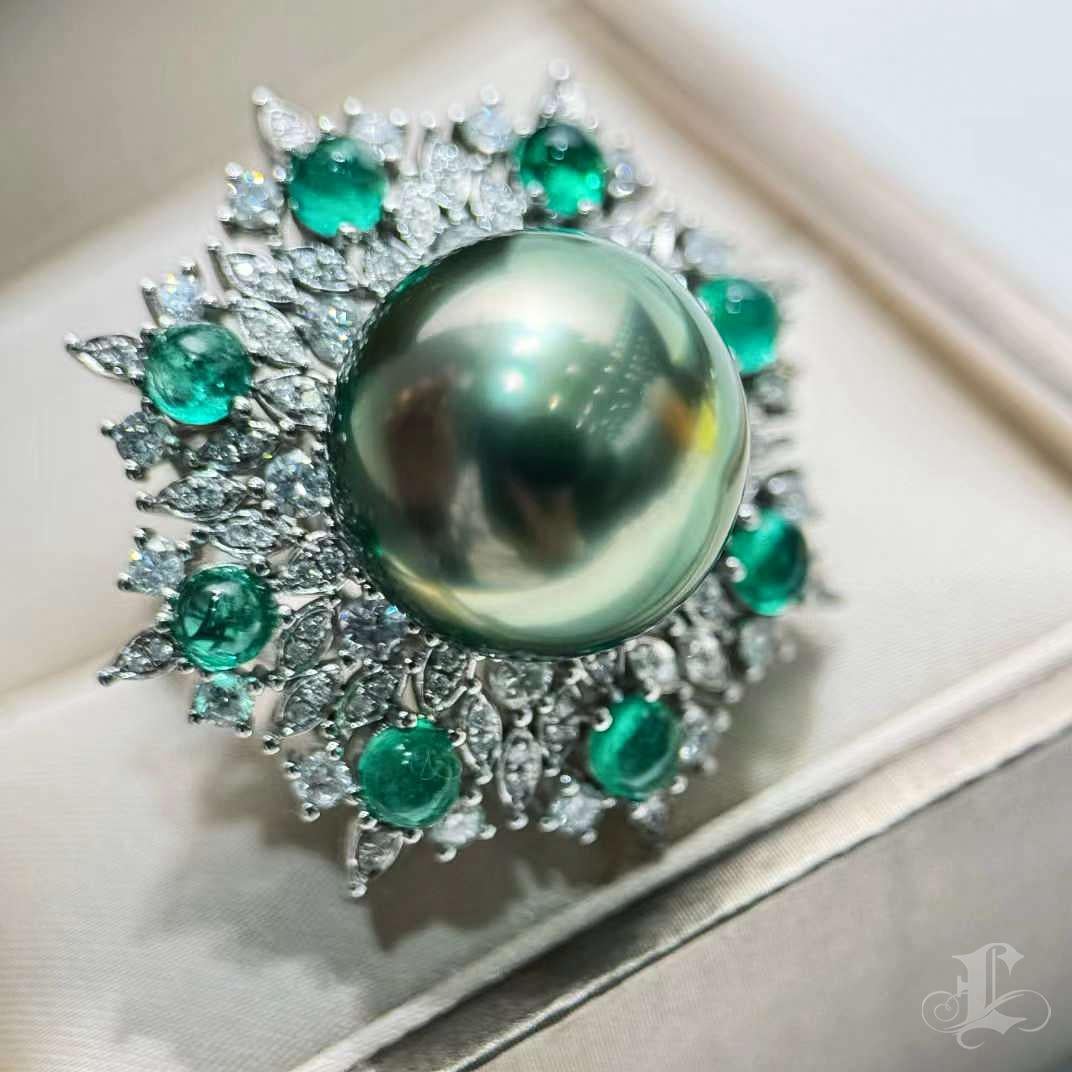Women's 【Crown Radiance】Aurora Bloom Emerald Tahitian Pearl Diamond Ring For Sale