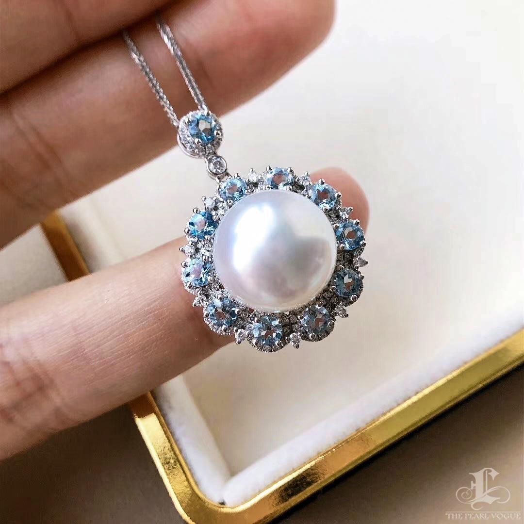 De las mujeres 【Crown Radiance】Colgante de perla del mar del sur, aguamarina y diamantes con halo celestial en venta