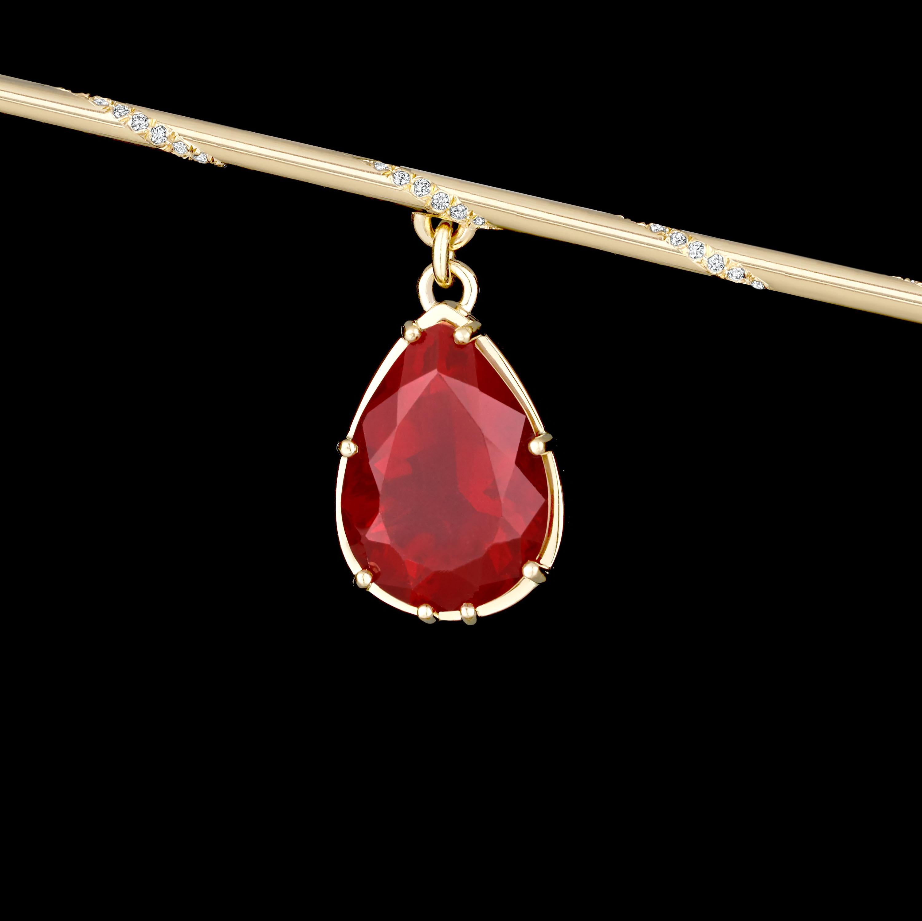 Contemporary 18 Karat Gold 13.5 Carat Fire Opal Rubies Diamonds Pendant Necklace For Sale