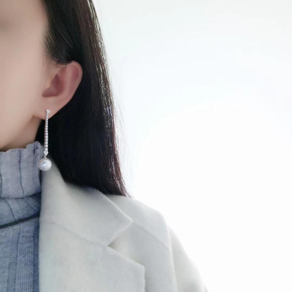 Non taillé 【Sculpture géométrique】Boucles d'oreilles en forme de cœur Aurora, perles de mer du Sud et diamants en vente