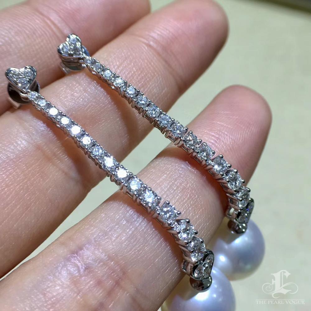 【Sculpture géométrique】Boucles d'oreilles en forme de cœur Aurora, perles de mer du Sud et diamants en vente 1