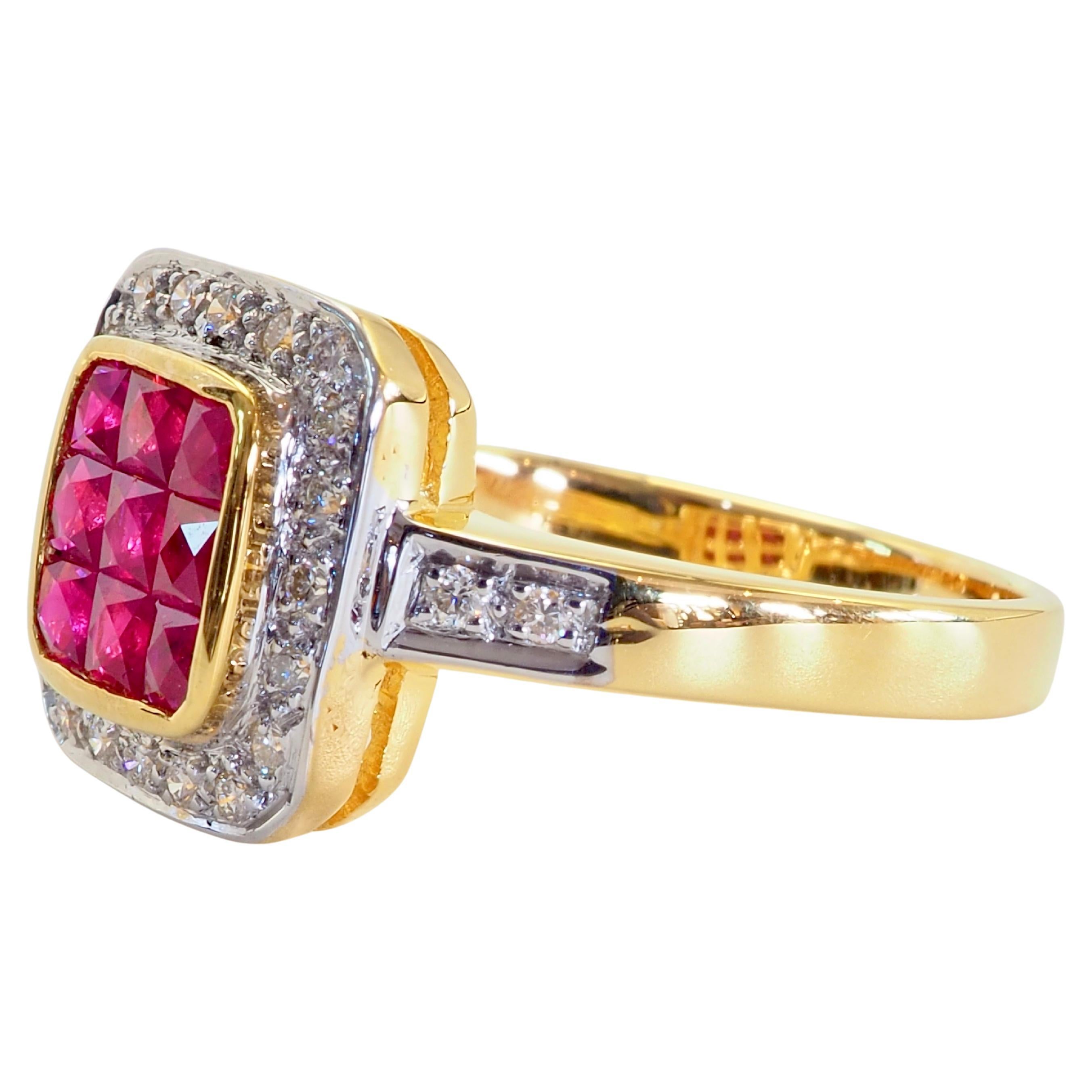 Fino anillo de moda contemporáneo y precioso en un diseño de halo abstracto invisible contemporáneo. 9 piezas de rubíes de corte cuadrado de color muy limpio y saturado y rodeadas de diamantes brillantes y de tamaño decente. 

Detalles del