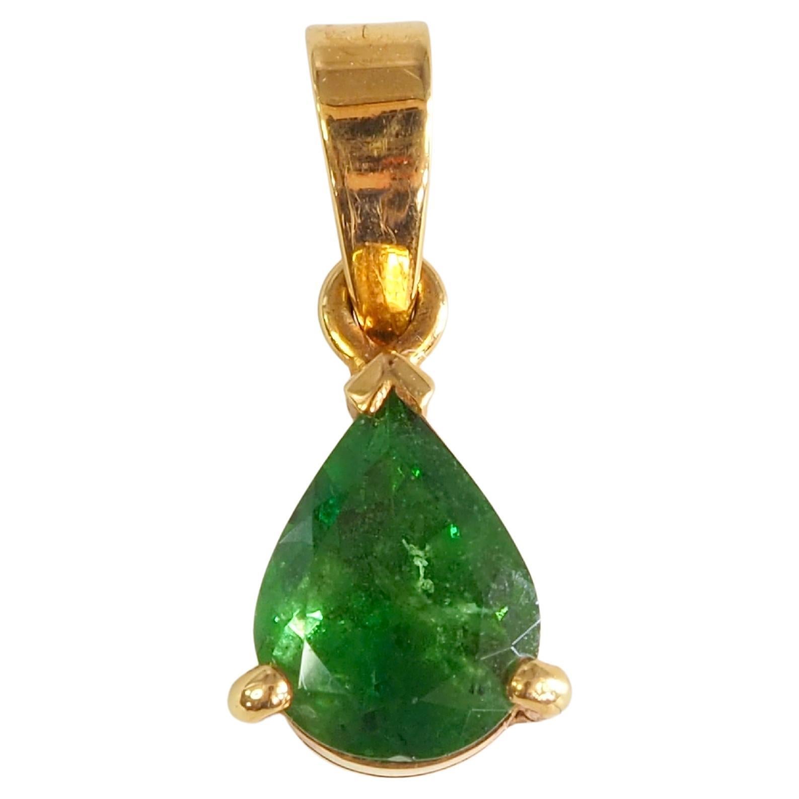 Ciondolo in oro 18K con pera e granato tsavorite da 1,48 carati, classico e con le punte