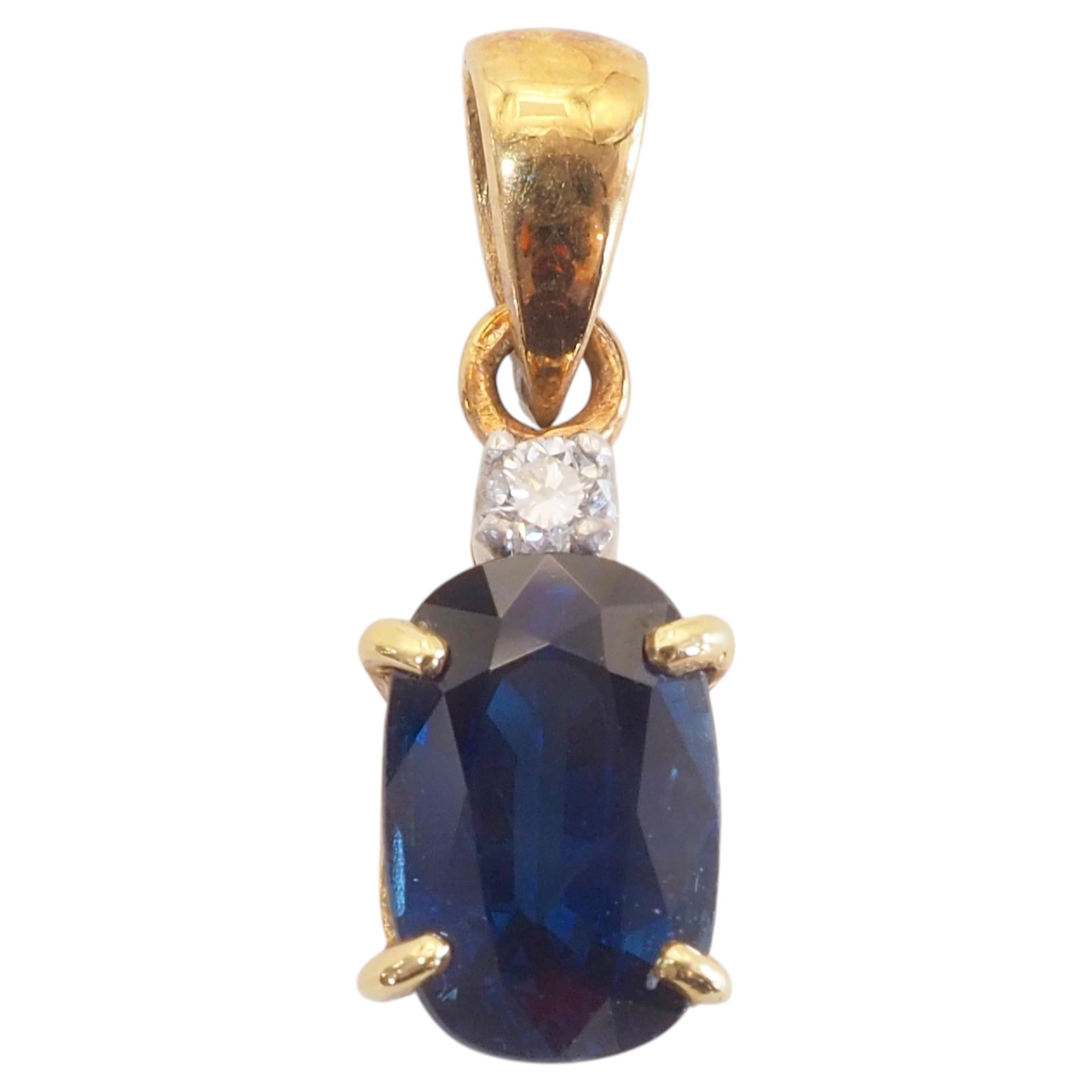 18K Gold 1.49ct Deep Blue Sapphire & 0.03ct Diamond Pendant Enhancer For Sale