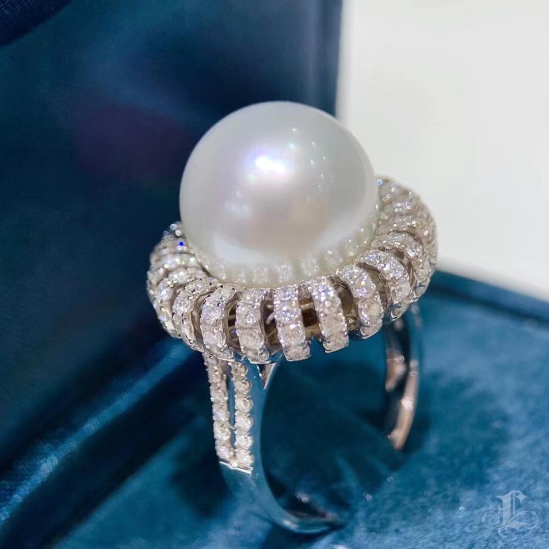 Women's 【Crown Radiance】Aurora Radiance South Sea Pearl & Diamond Sunburst Ring For Sale