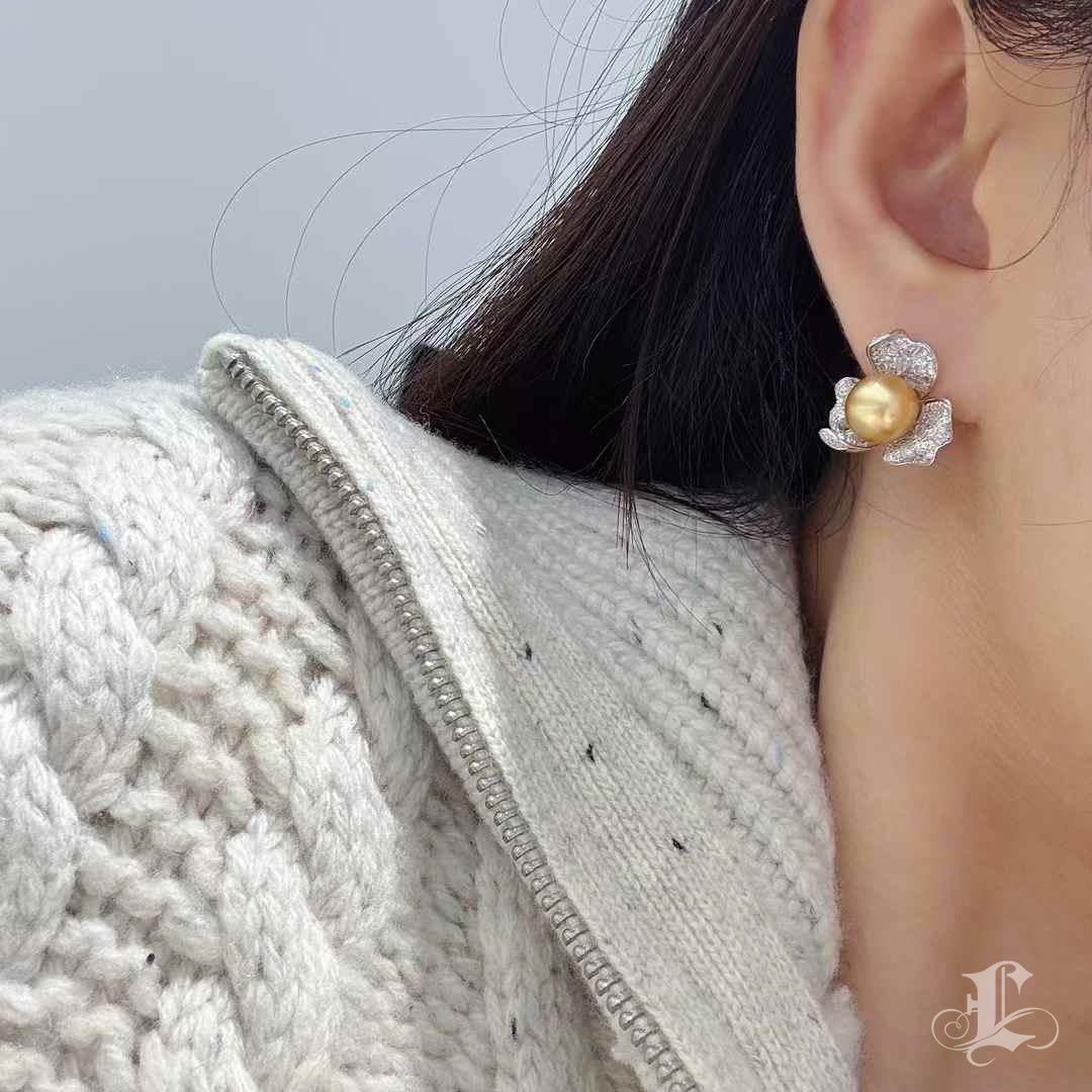 Uncut 【Vine Symphony】Golden Petal Aurora South Sea Pearl Diamond Leaf Earrings For Sale