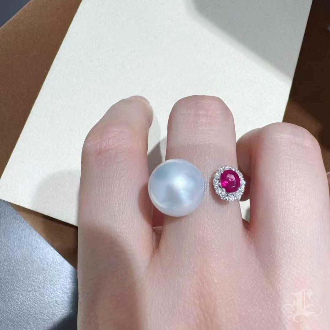 Uncut 【Crown Radiance】Halo Ruby Aurora South Sea Pearl Statement Ring For Sale