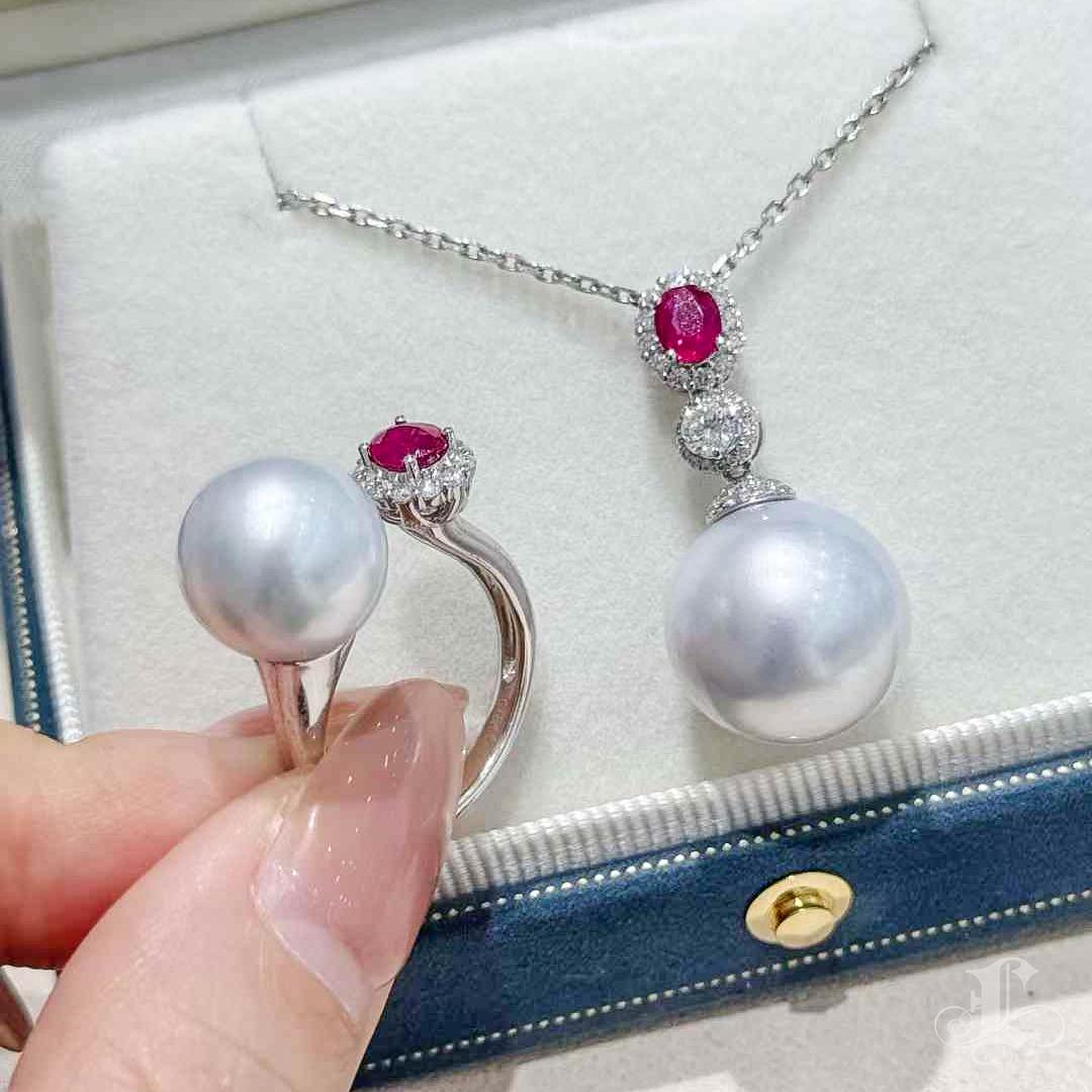 【Crown Radiance】Halo Ruby Aurora South Sea Pearl Statement Ring For Sale 1