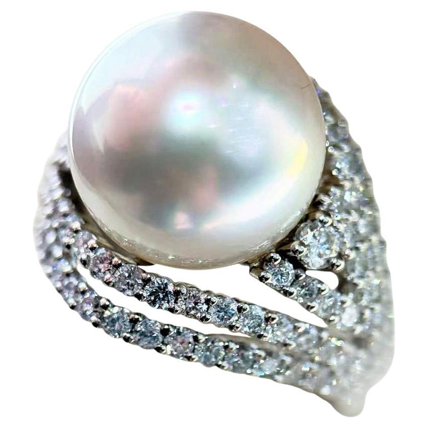 【Crown Radiance】Diamond-Encased Aurora South Sea Pearl Gala Statement Ring
