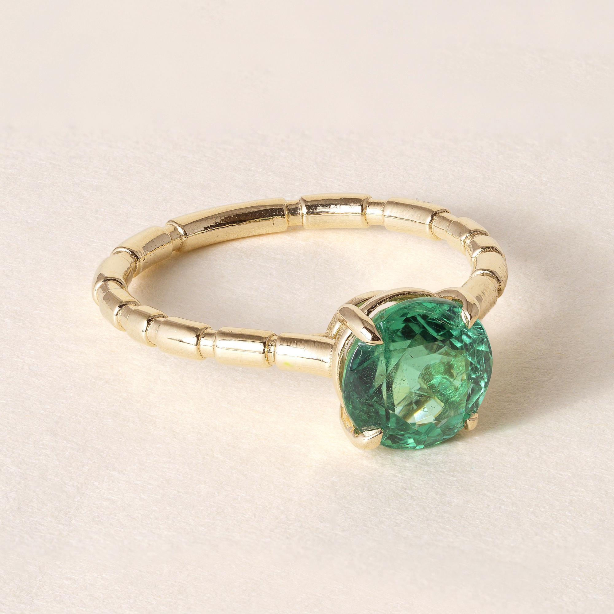 18K Gold 1,67 Karat Smaragd Runde Solitär Ring (Rundschliff) im Angebot