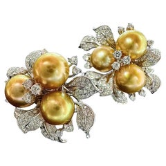 【Vine Symphony】Goldene Kamelie Aurora Südsee Perlen & Diamant Ohrringe