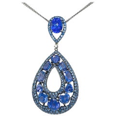 18 Karat Gold 17.25 Carat Tanzanite, Sapphire and Diamond Pendant Necklace