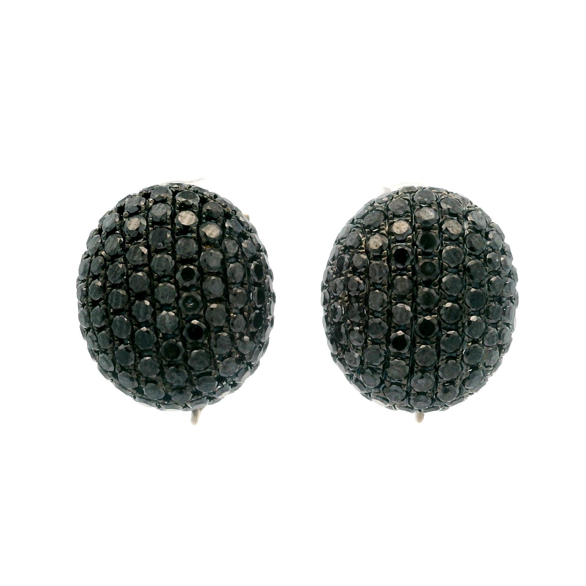 18 Karat Gold 17 Karat Pave Schwarzer Diamant Saphir Tag Nacht Ohrhänger Omega Ohrringe mit Tropfen im Angebot 11