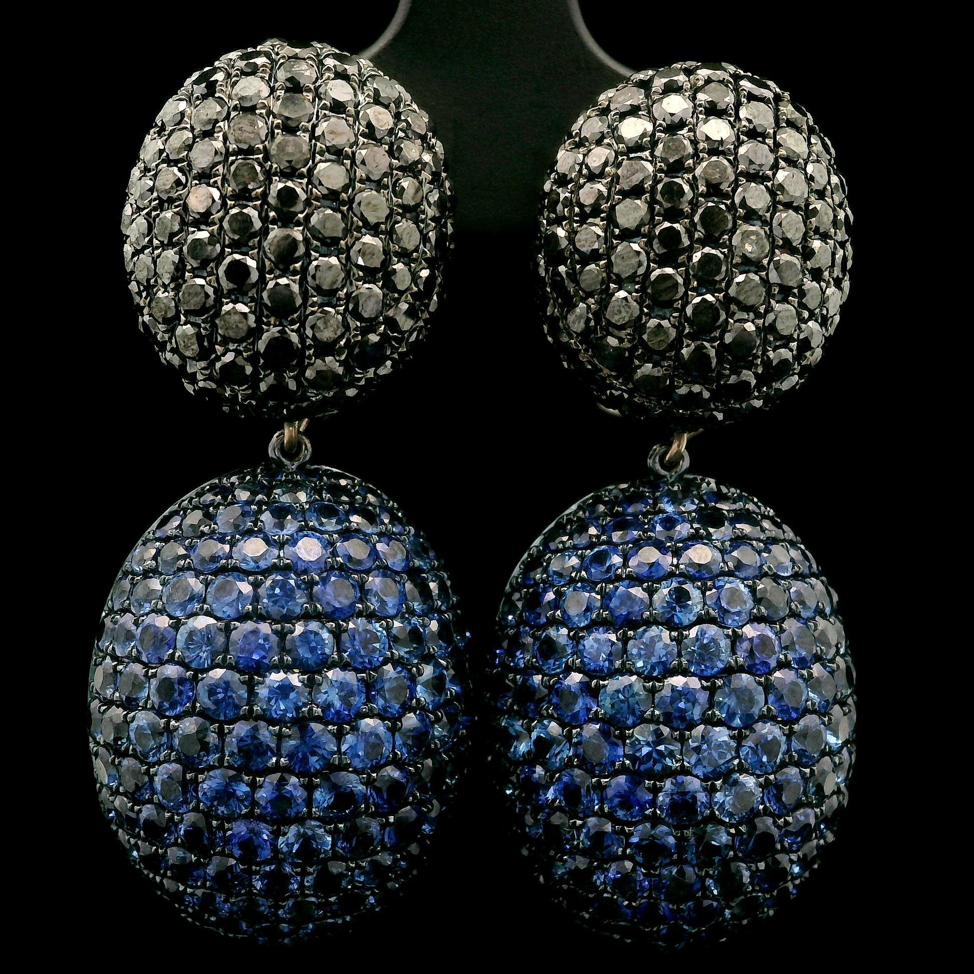 18 Karat Gold 17 Karat Pave Schwarzer Diamant Saphir Tag Nacht Ohrhänger Omega Ohrringe mit Tropfen im Angebot 3