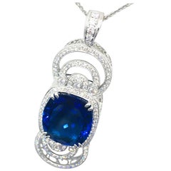 18 Karat Gold 18.00 Carat Tanzanite and 1.80 Carat Diamonds Pendant Necklace