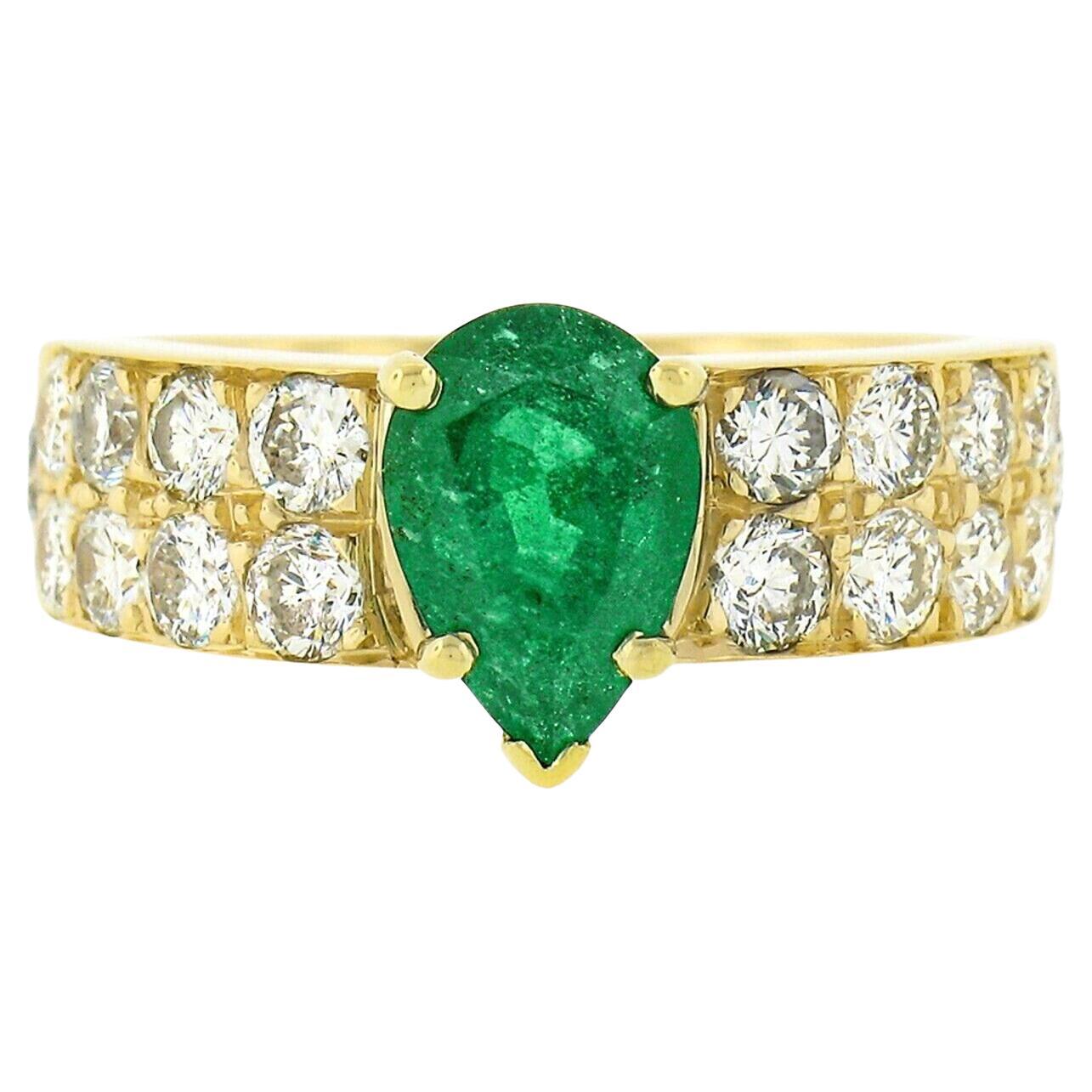 18k Gold 1.80ct Pear Cut Emerald Solitaire & Pave Round Diamond Engagement Ring For Sale