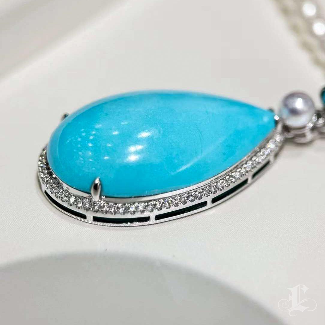 【Caelmare】Ocean Empress Turquoise & Diamond Pendant For Sale 1