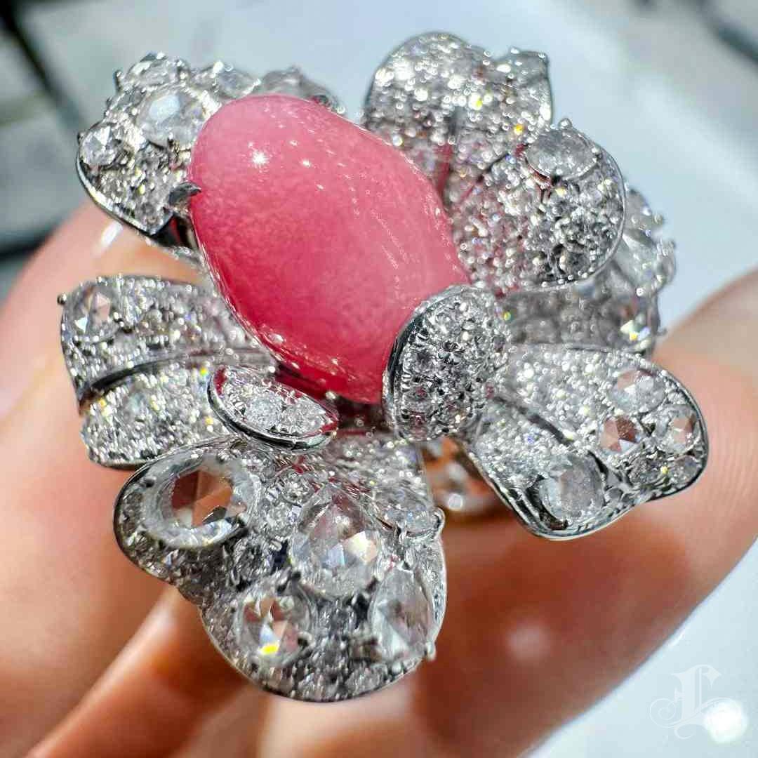 【Conchéa】Flammende Grace Convertible Petal Ring Anhänger - 4,15ct Conch Perle im Angebot 3