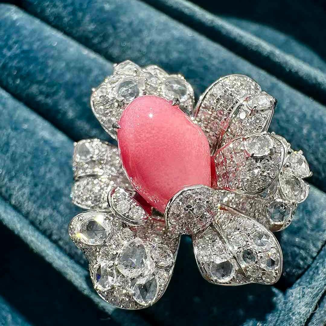 【Conchéa】Flammende Grace Convertible Petal Ring Anhänger - 4,15ct Conch Perle im Angebot 5