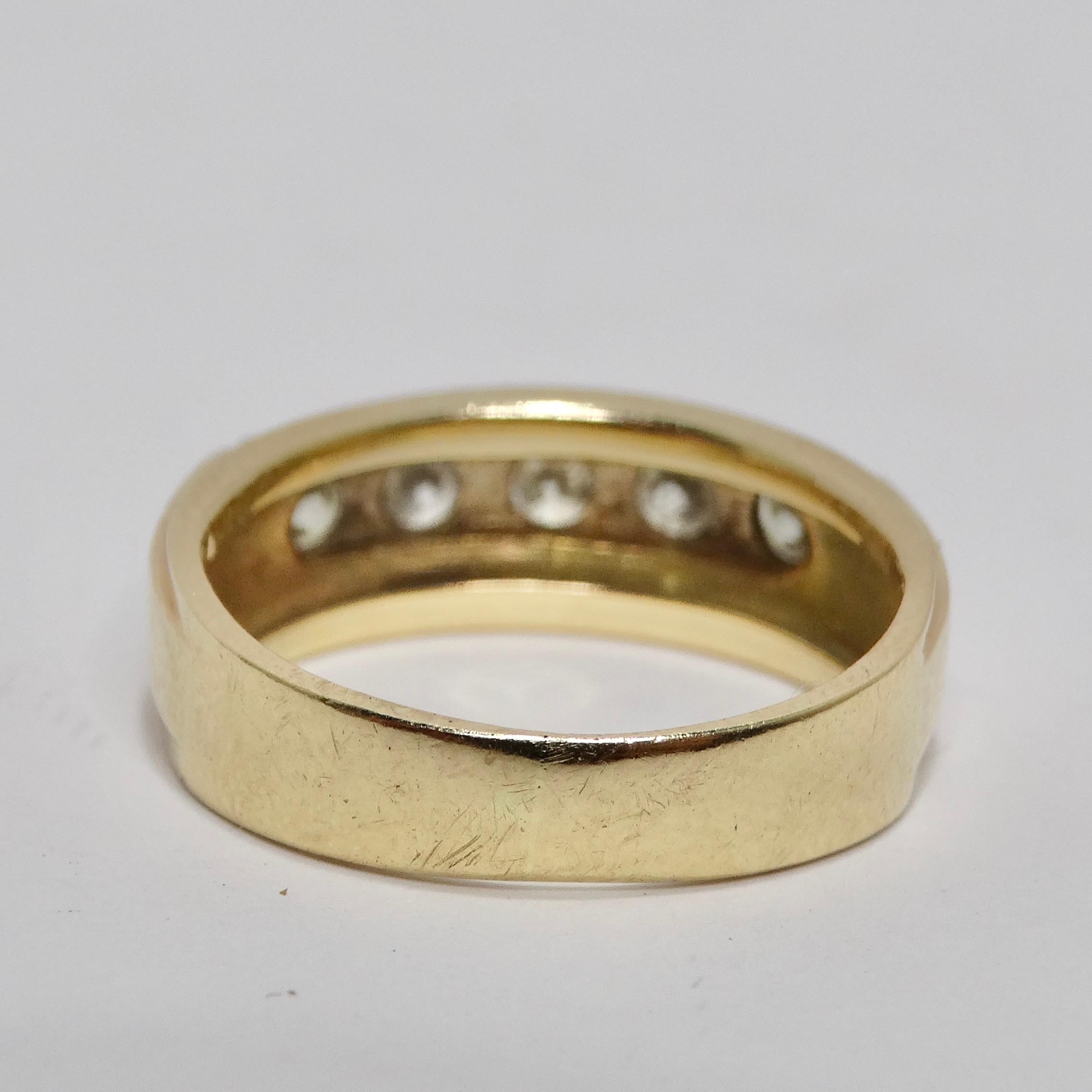 Women's or Men's 18K Gold 1970s Custom Diamond Ring For Sale