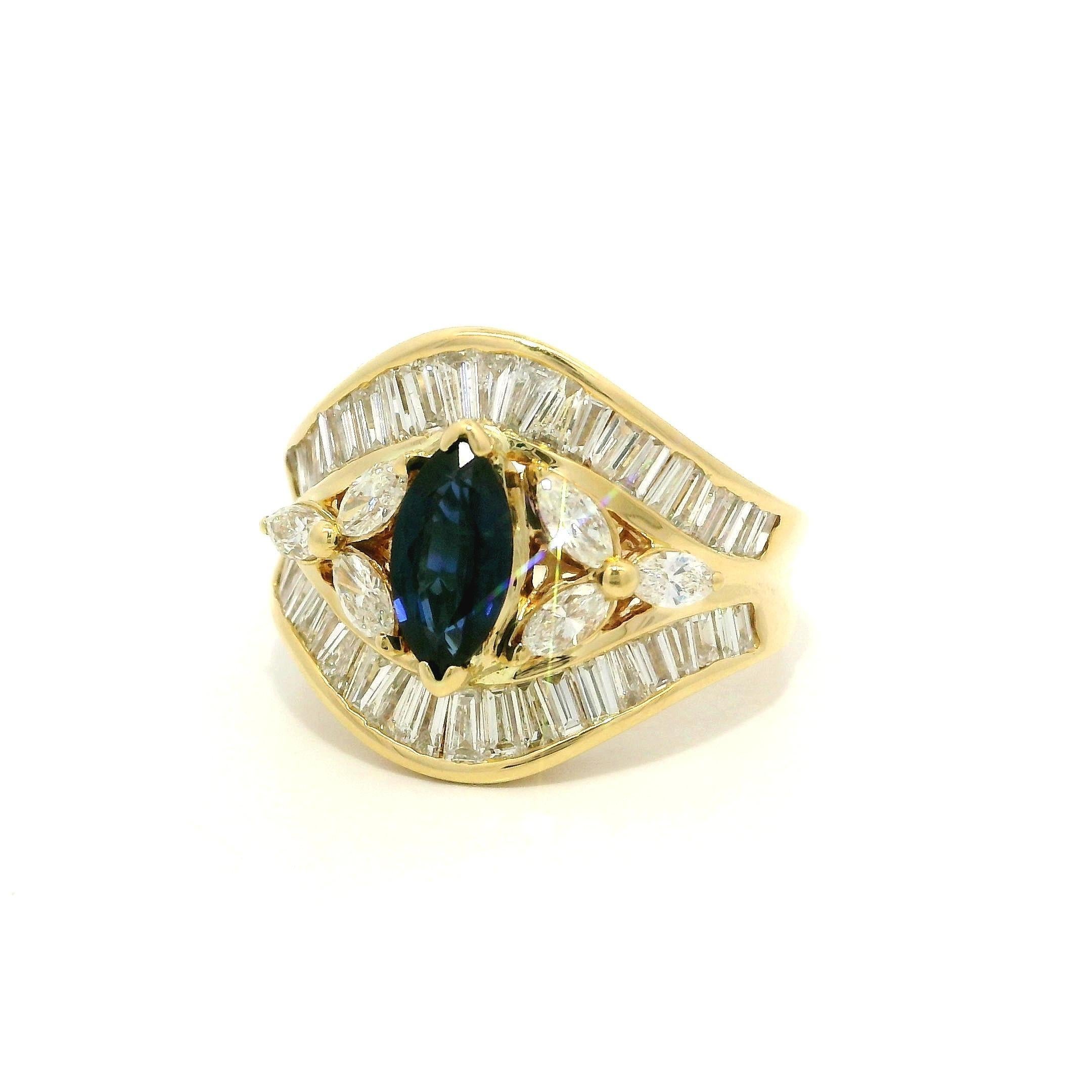 Anello a fascia larga in oro 18 carati con zaffiro marquise e diamante di alta qualità in vendita 11