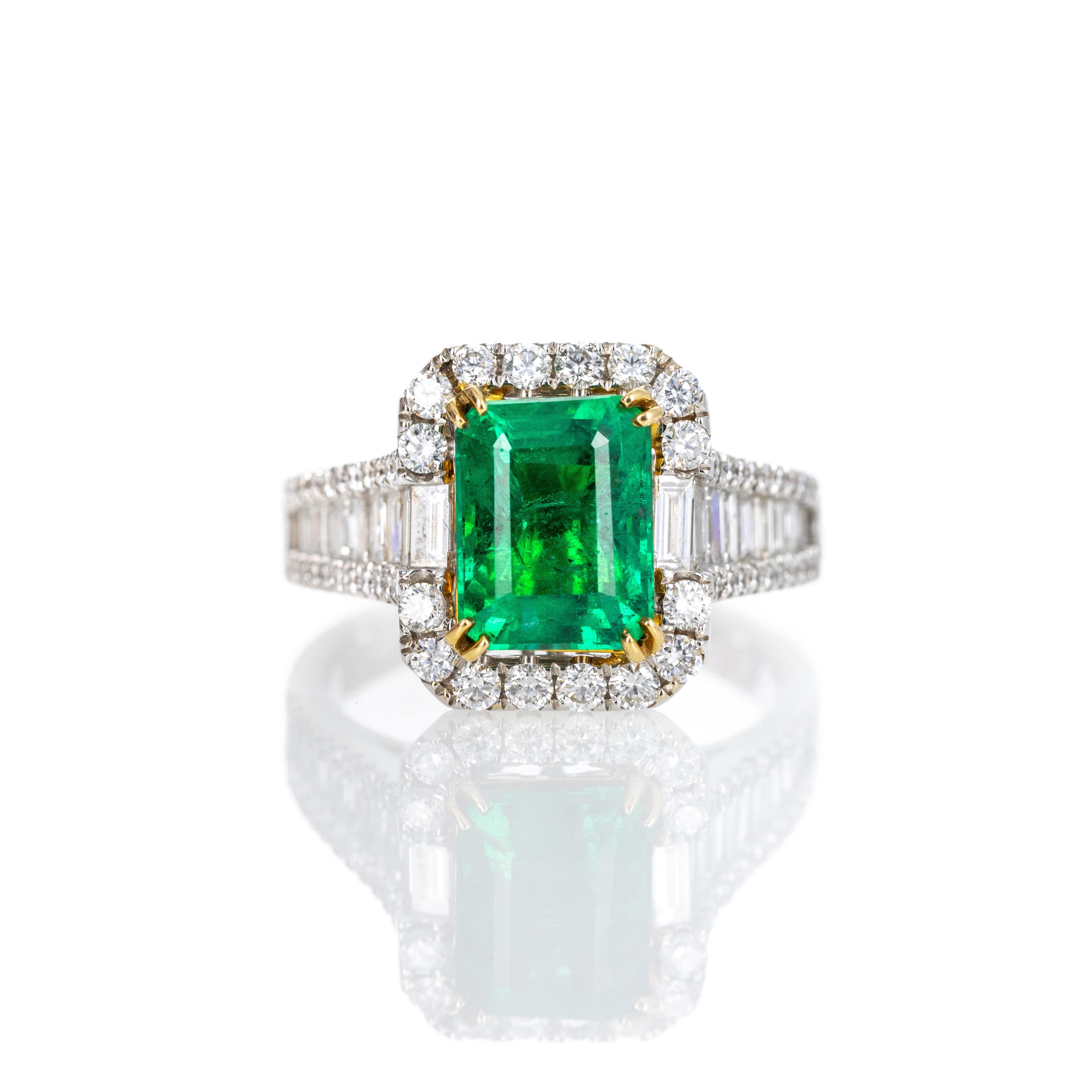 18K Gold 2 Carat Emerald Diamond Baguette Halo Ring For Sale 3