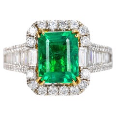18K Gold 2 Carat Emerald Diamond Baguette Halo Ring